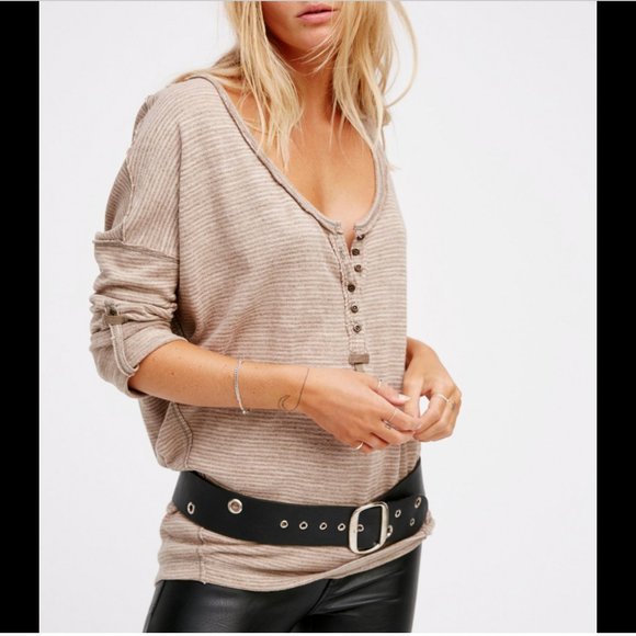 FREE PEOPLE WE THE FREE BEACH HAVEN OLIVE GREEN BEIGE STRIPED HENLEY TOP - Picture 1 of 7